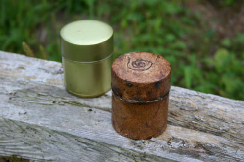 普通のお茶缶も一閑張りで大変身